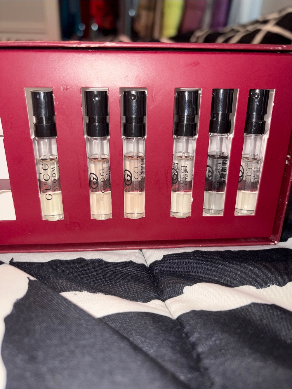 Gucci Beauty Mini Vial Set - Red Box with Clear Vials - Picture 6 of 6